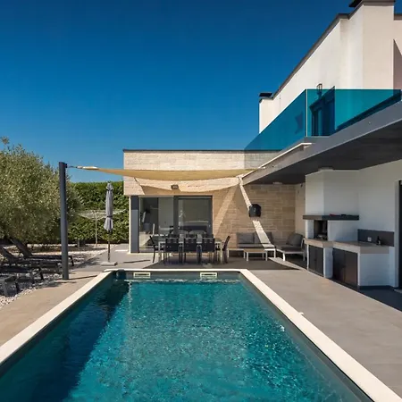 Zara By Guide Radossi